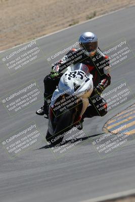 media/Apr-09-2023-SoCal Trackdays (Sun) [[333f347954]]/Turn 10 (115pm)/